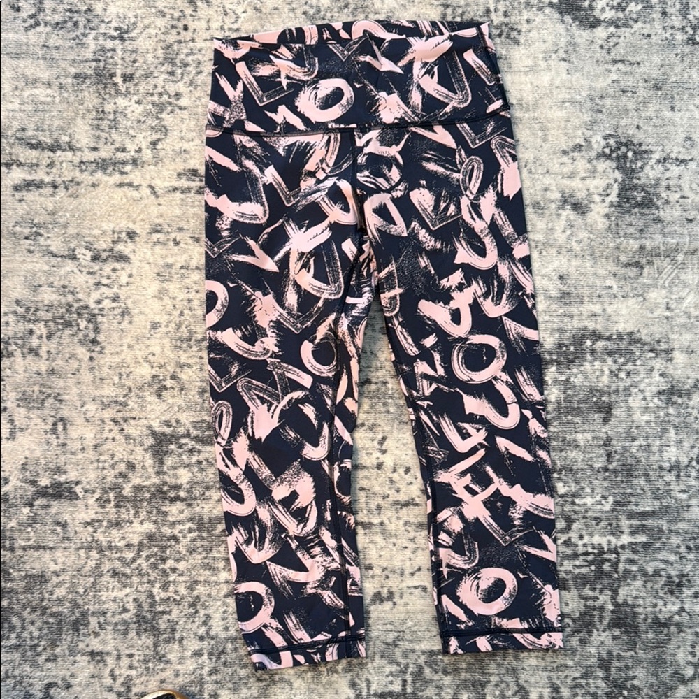 Lululemon Athletica Pink and Navy Cropped Leggings Bold Abstract Print